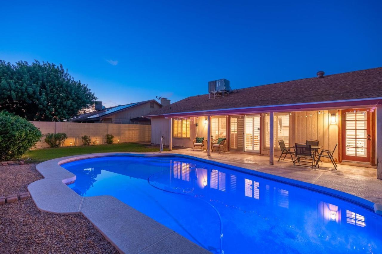 Large Pool With Diving Board, Remodeled 3Bdrm, Near State Farm Stdm And More! Пеория Екстериор снимка