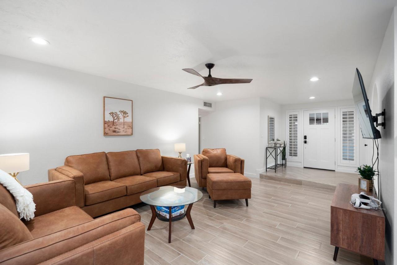 Large Pool With Diving Board, Remodeled 3Bdrm, Near State Farm Stdm And More! Пеория Екстериор снимка