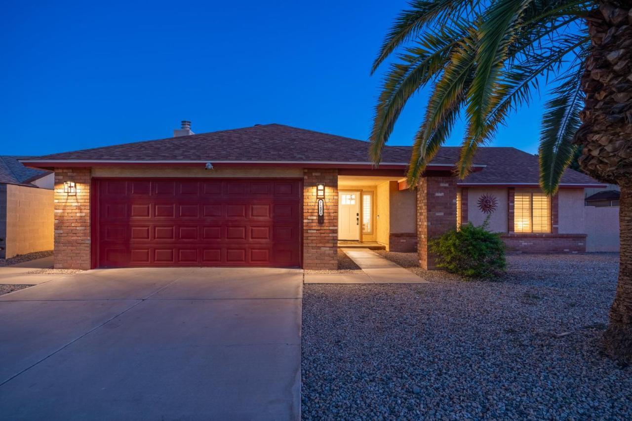 Large Pool With Diving Board, Remodeled 3Bdrm, Near State Farm Stdm And More! Пеория Екстериор снимка
