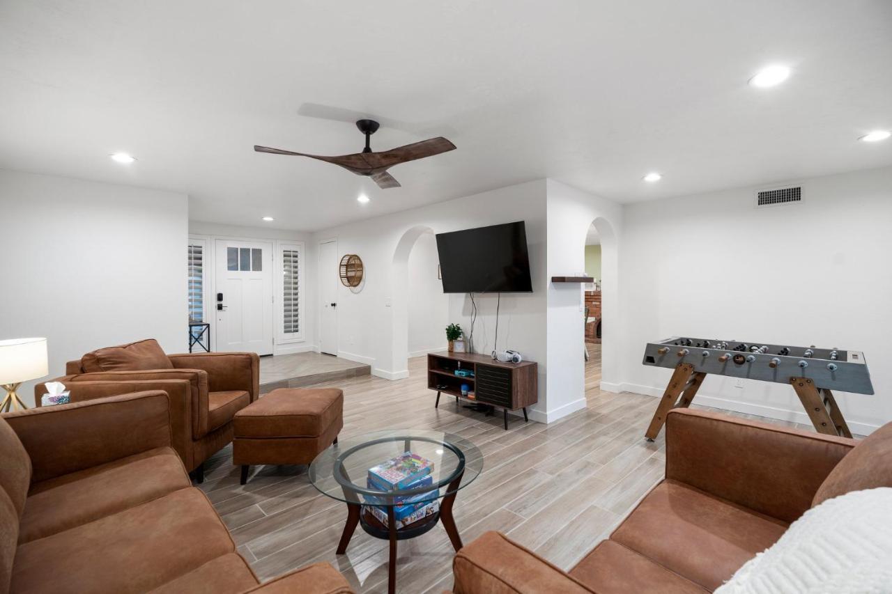 Large Pool With Diving Board, Remodeled 3Bdrm, Near State Farm Stdm And More! Пеория Екстериор снимка
