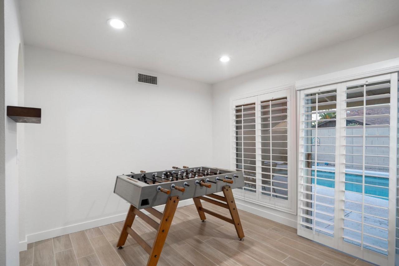 Large Pool With Diving Board, Remodeled 3Bdrm, Near State Farm Stdm And More! Пеория Екстериор снимка